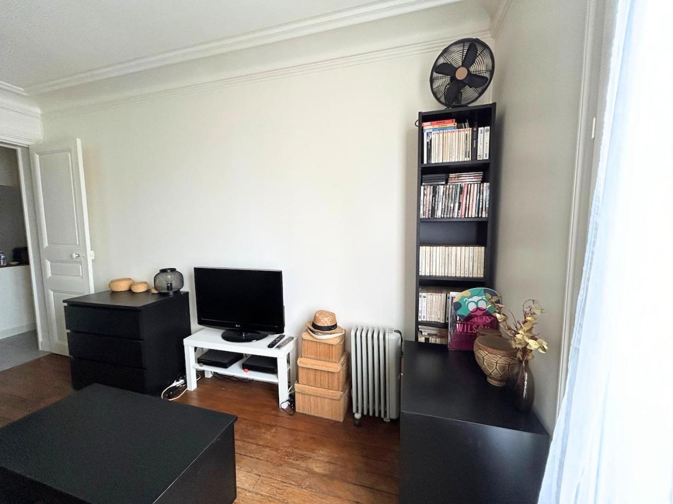 Cosy Studio - Proche Metro - 2 Voyageurs Apartment ลูวาลัวเปแรต์ ภายนอก รูปภาพ